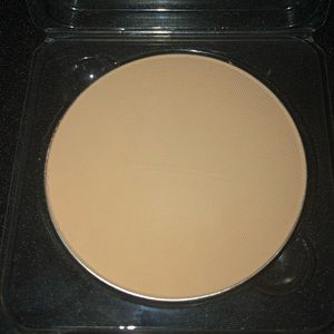 LANCOME Dual Finish Powder in 150 Ivoire (W)❗️